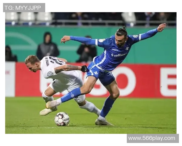 柏林联合与因戈施塔实力分析及近期表现对比探讨