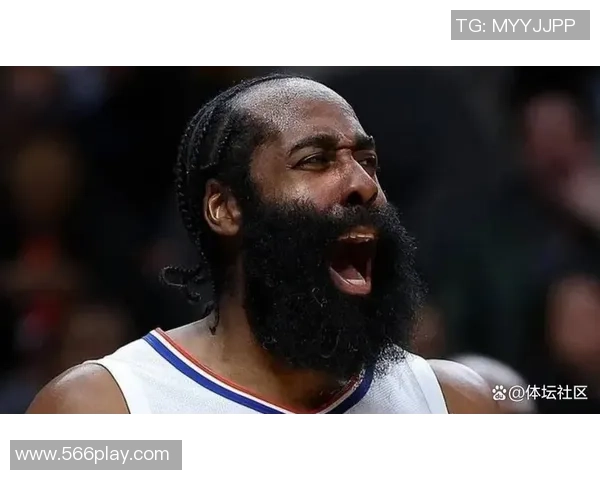 火箭对阵马刺哈登狂砍61分精彩比赛录像回顾与分析