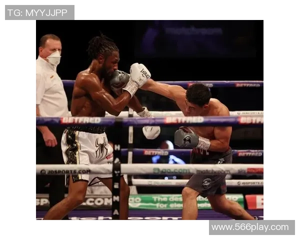 克雷格·理查兹与丹·阿齐兹顺畅过磅!竞技室拳击即将在非洲大陆掀起热潮